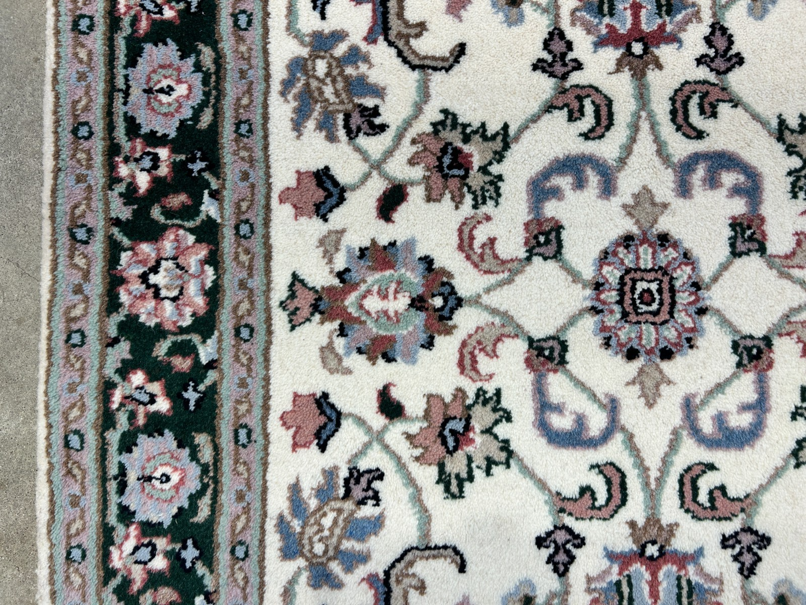 2'1"x5'1" Hand-Knotted 100% Wool Pile All-Over Area Rug