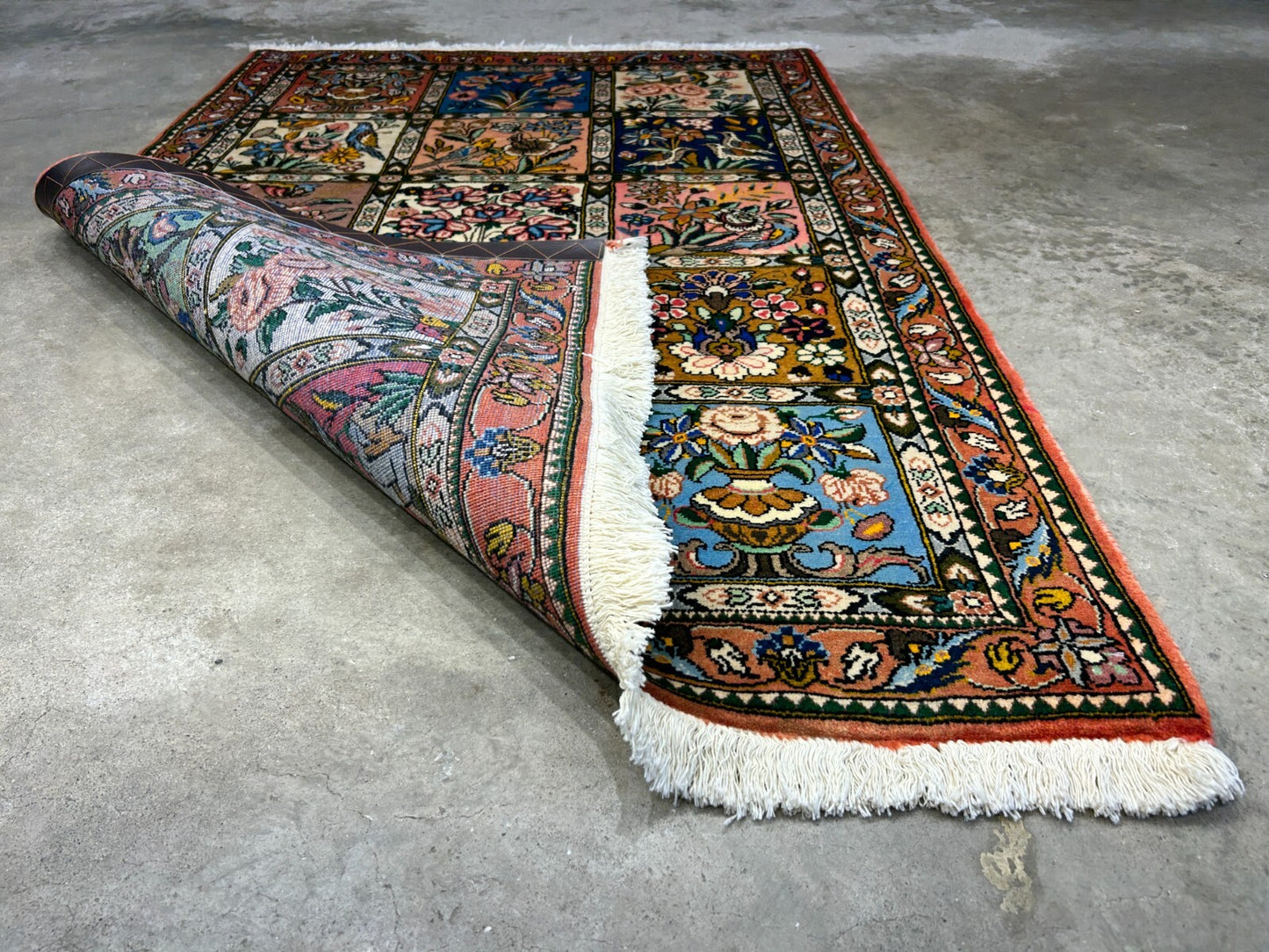 3'5"x5'2" Hand-Knotted 100% Lamb Wool Bakhtiarie Carpet - Area Rug