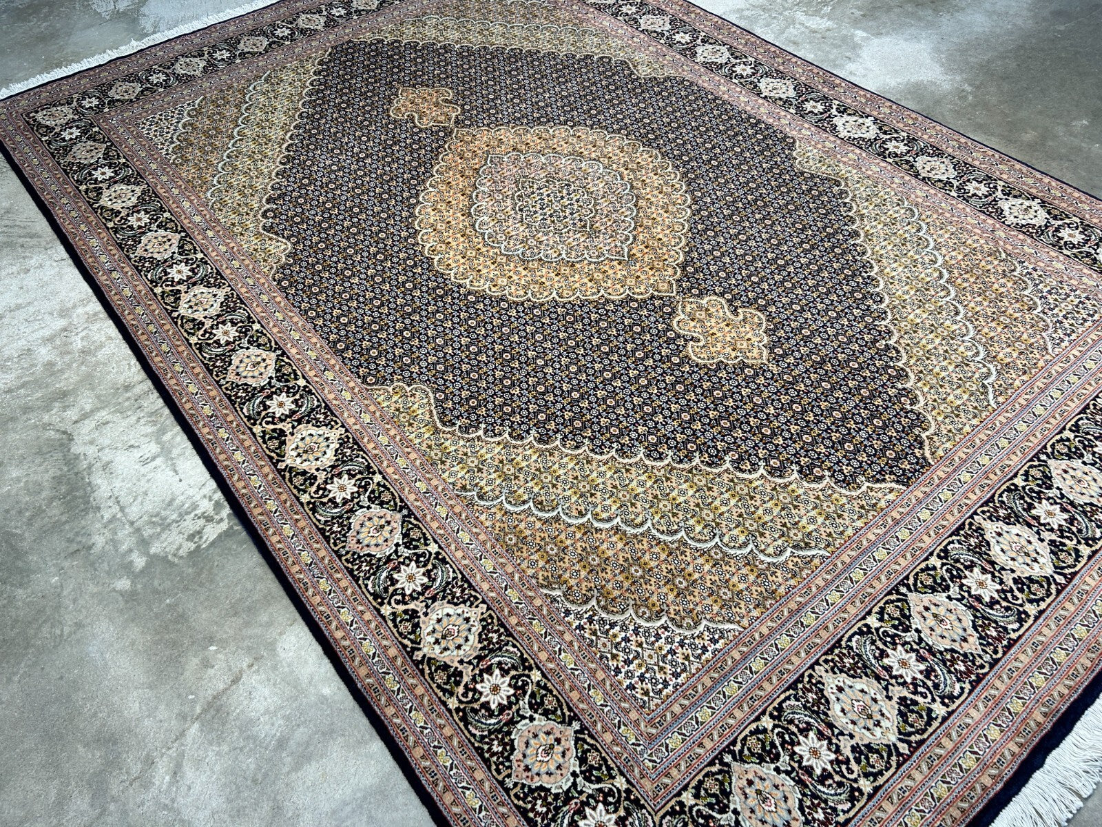 6'6"x9'9" Fine Hand-Knotted Wool & Silk Blend Tabrize Mahi Carpet - Area Rug