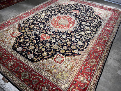 8'7"x12'3" Very Fine Hand-Knotted Wool & Silk Tabrize Area Rug - Carpet