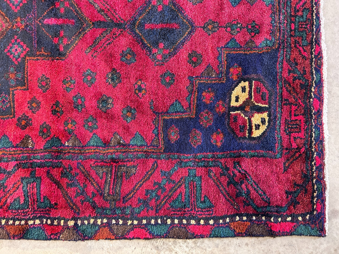 4'10" x 8'10" Hand-Knotted 100% Wool Pile Hamadane Area Rug - Carpet