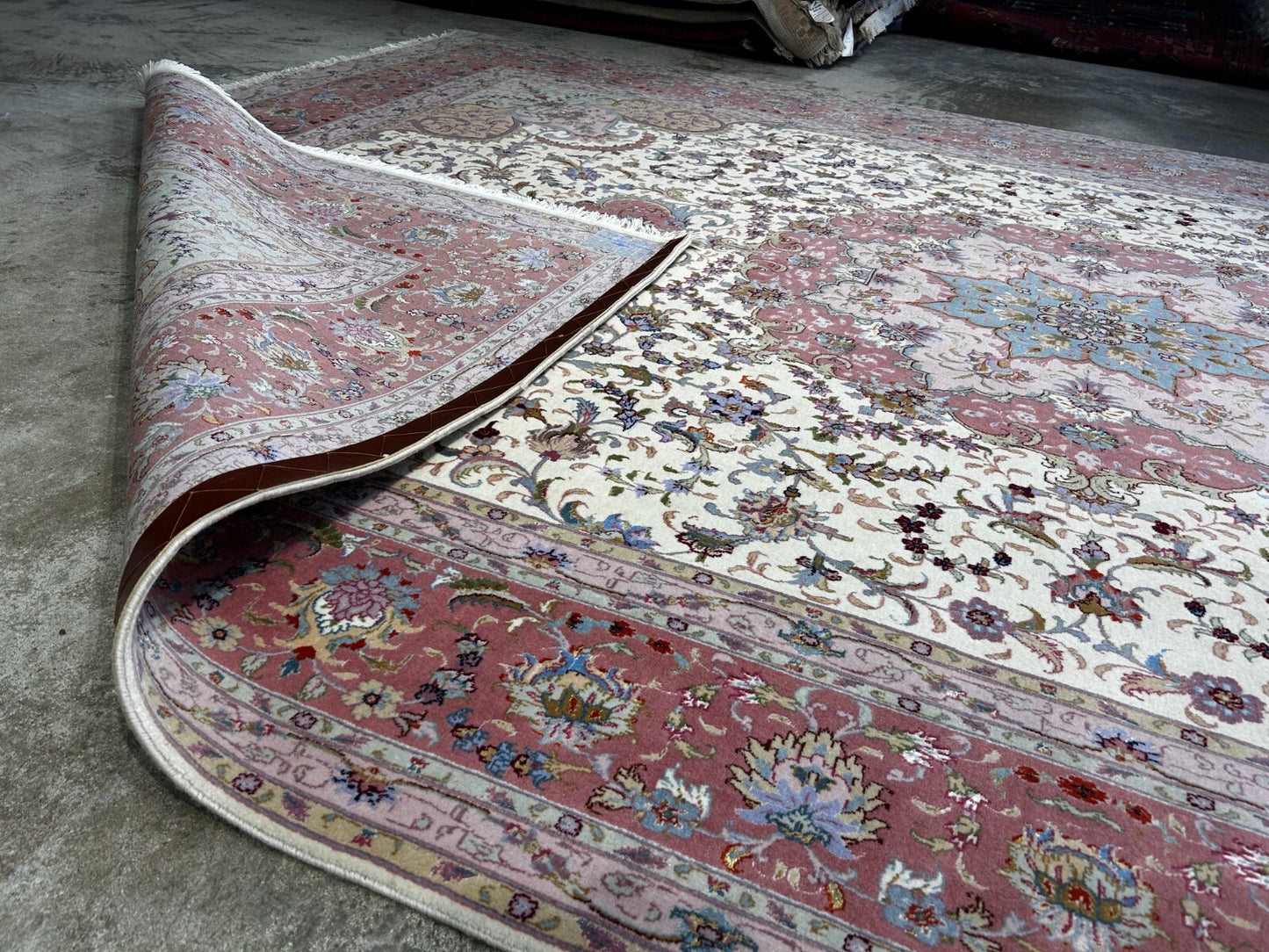 8'4"x11'3" Very Fine Hand-Knotted Wool & Silk Oriental Rug - Area Carpet