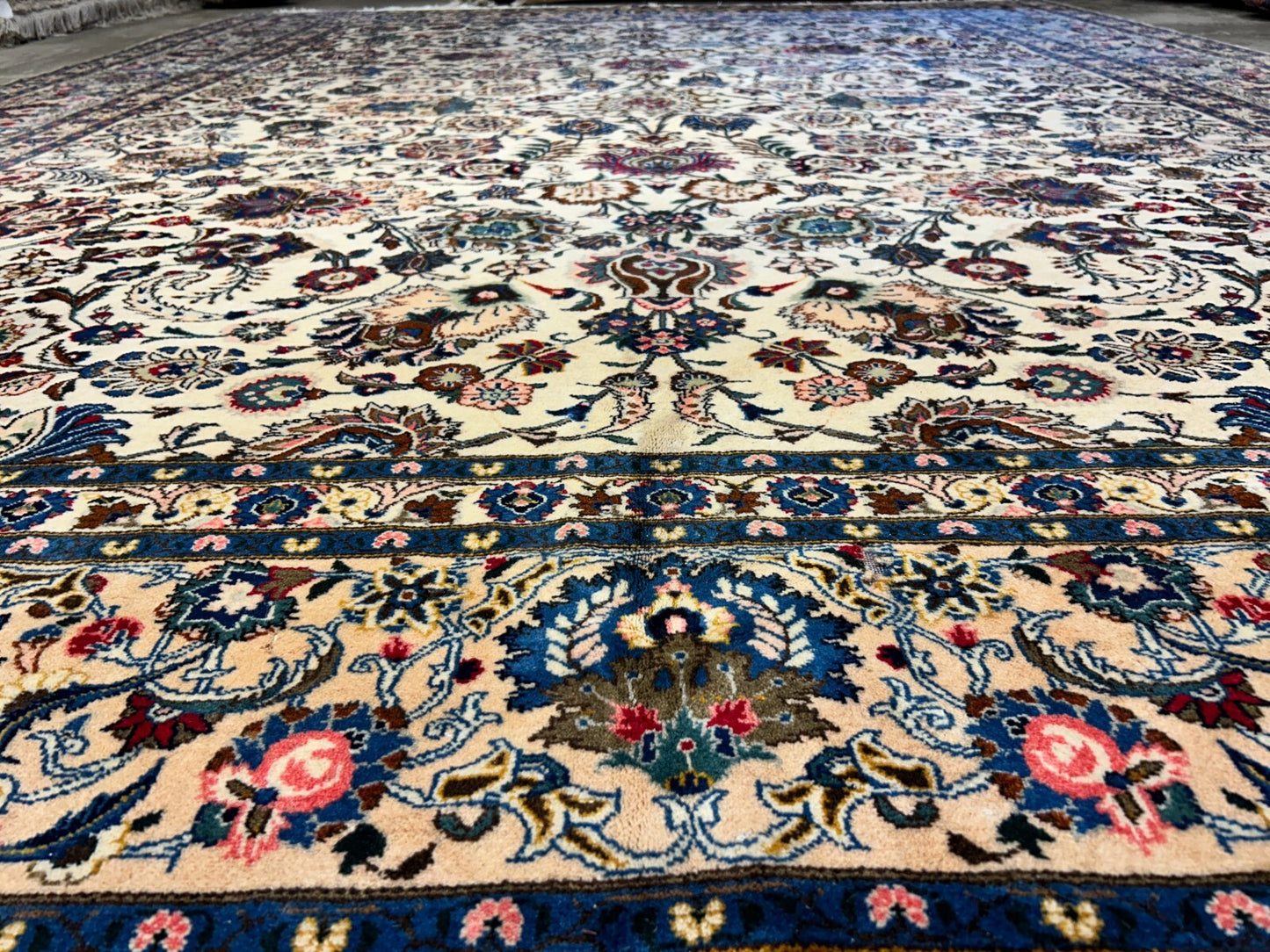 10'5"x13'8" Hand-Knotted 100% Wool Pile All-over Kashane Rug
