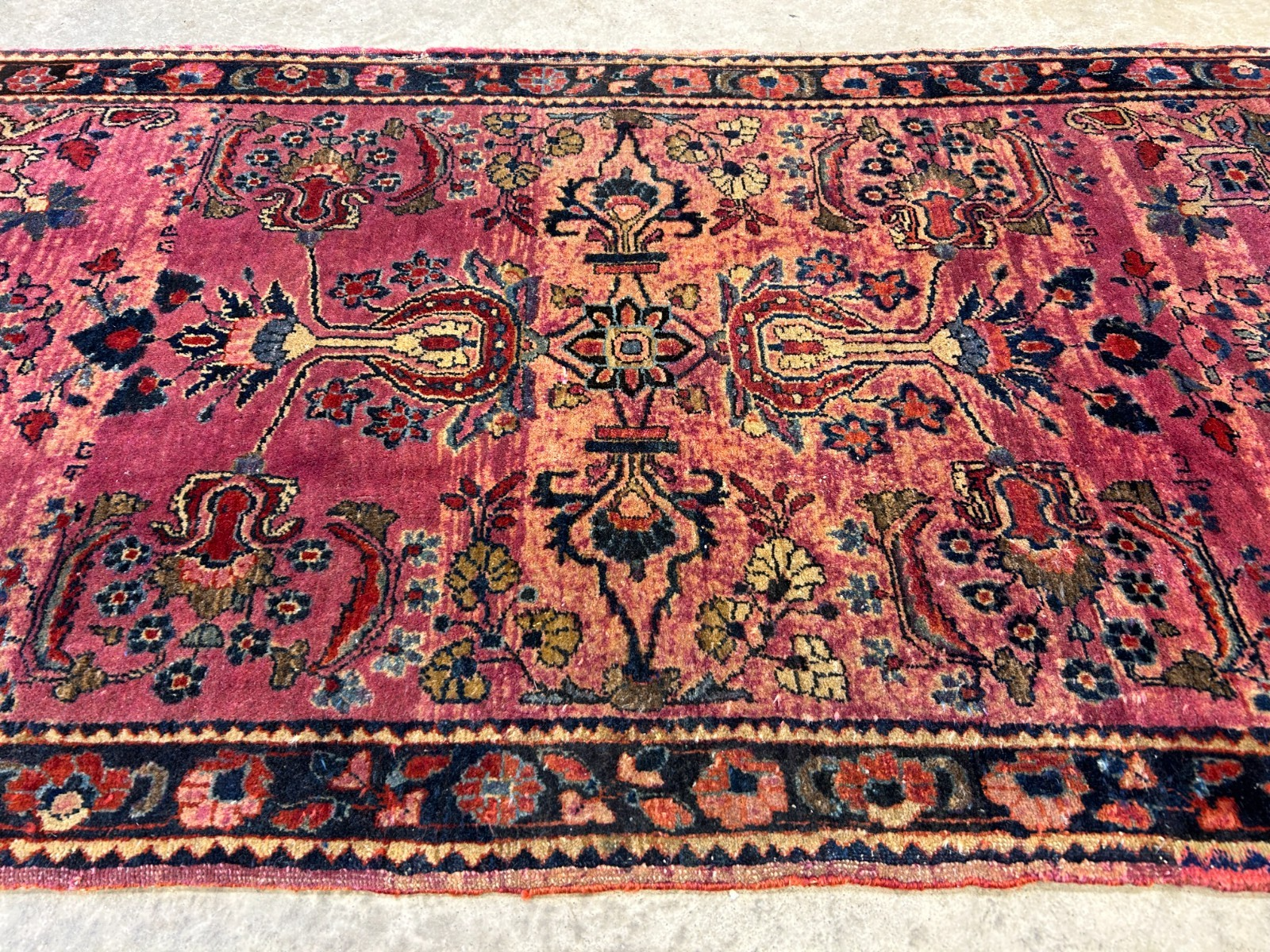 2'7"x4'10" Antique Hand-Knotted 100% Wool Pile Sarouke Area Rug - Carpet