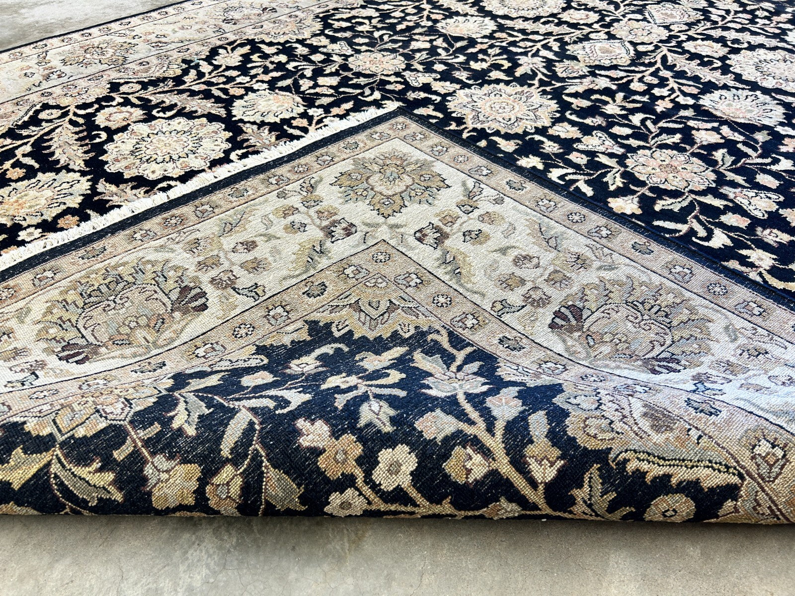 8'10"x12'7" Hand-Knotted 100% Lamb Wool IndoAgra Carpet - Area Rug