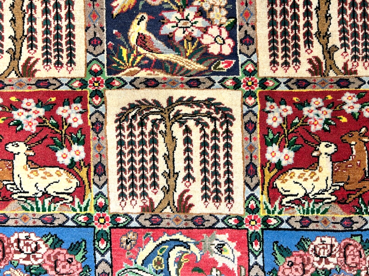 3'5"x5'2" Hand-Knotted 100% Lamb Wool Bakhtiarie Carpet - Area Rug