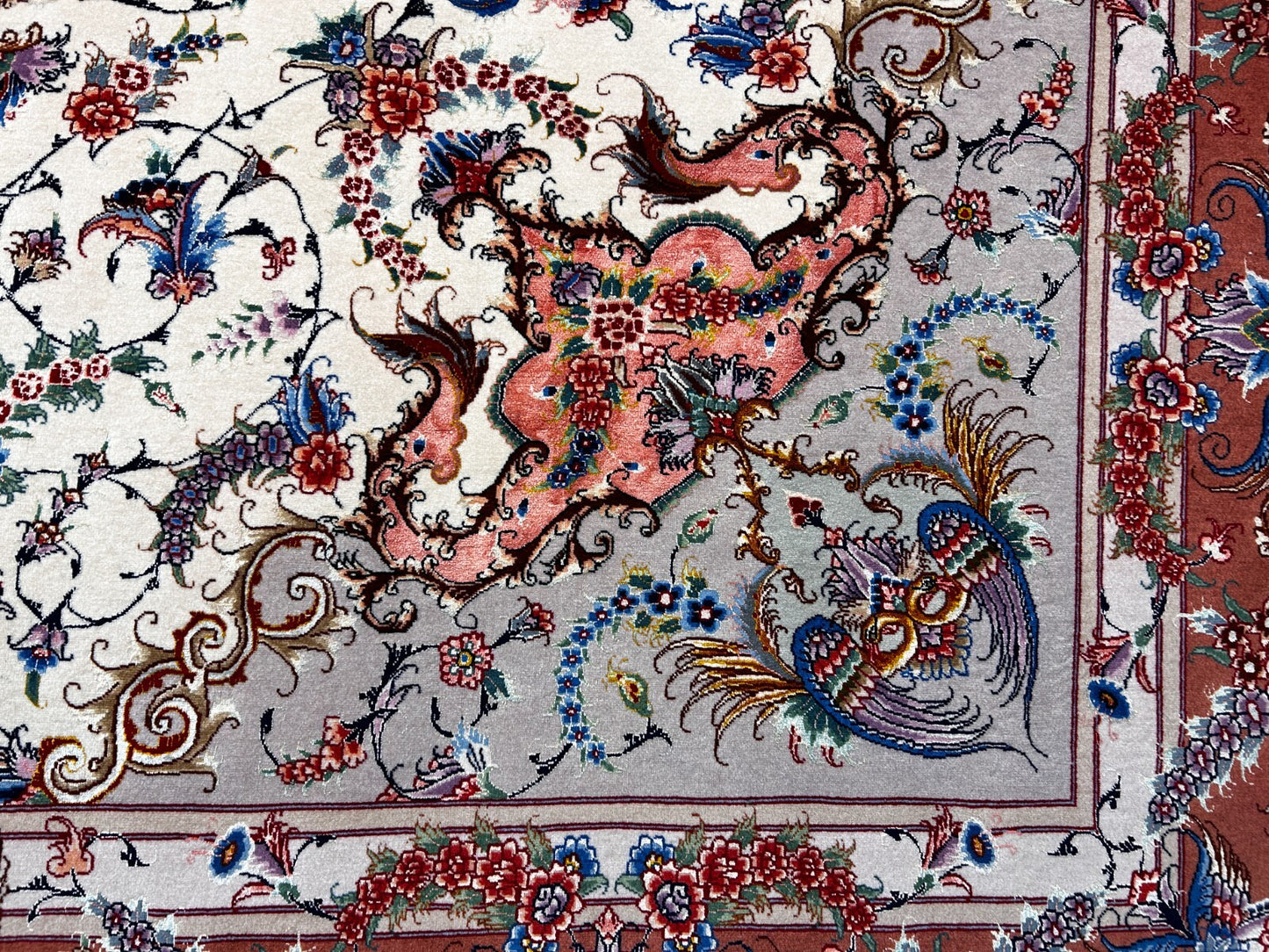 8'1"x11'7" Extra Fine Hand-Knotted Wool & Silk Oriental Rug - Area Carpet