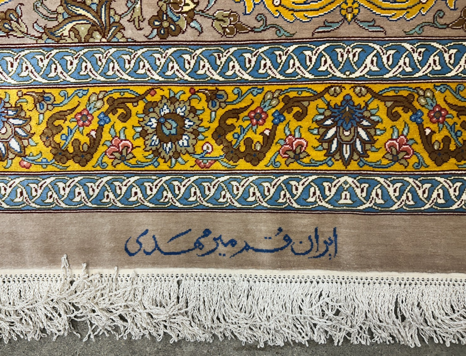 9'9"x13'4" Exquisite Signed Hand-Knotted 100% Silk Qume Rug