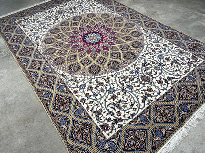 6'6"x10' Extra Fine Hand-Knotted Wool & Silk Isfahane Rug