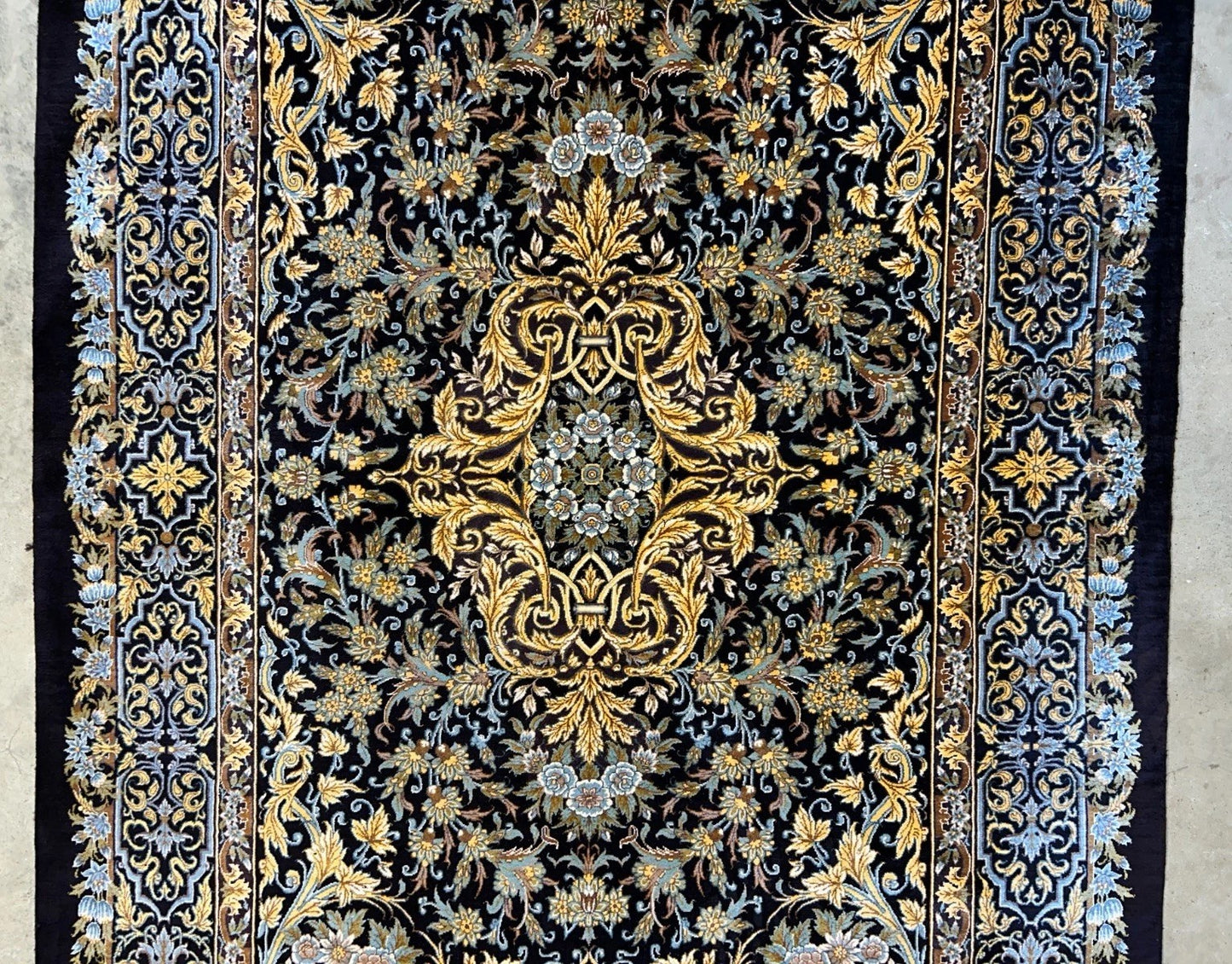 3'4"x5'2" Exquisite Extra-Fine Hand-Knotted 100% Silk Qume Area Rug