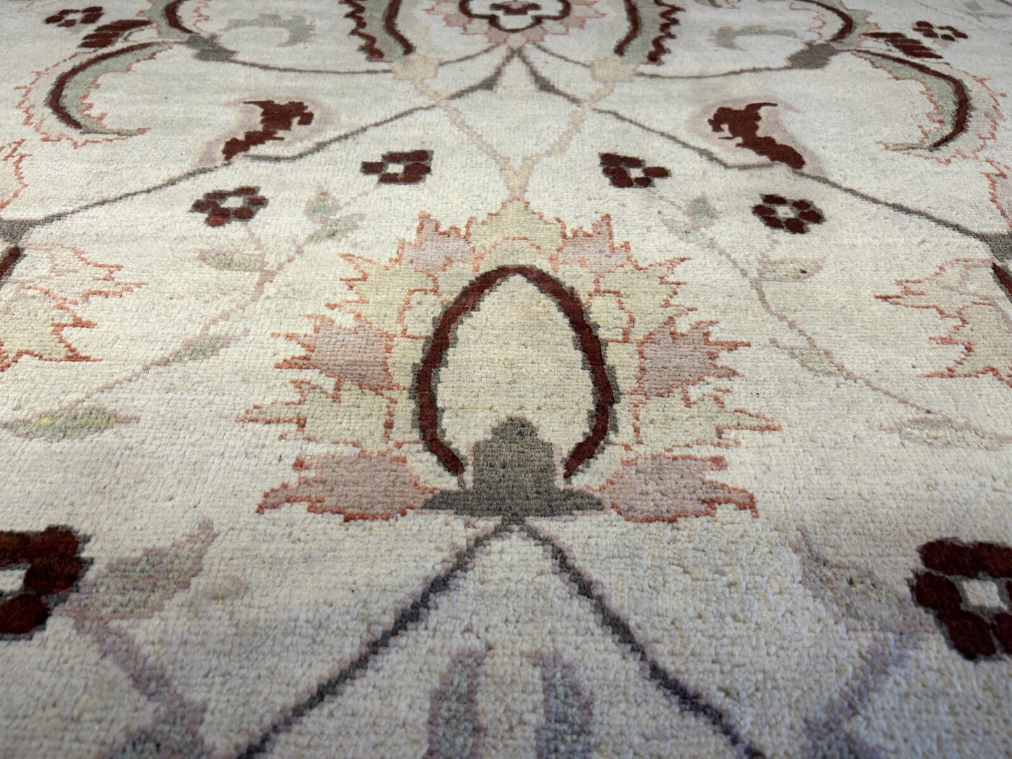 7'1"x9'1" Hand-Knotted 100% Wool Pile Indian Arut Carpet - Area Rug