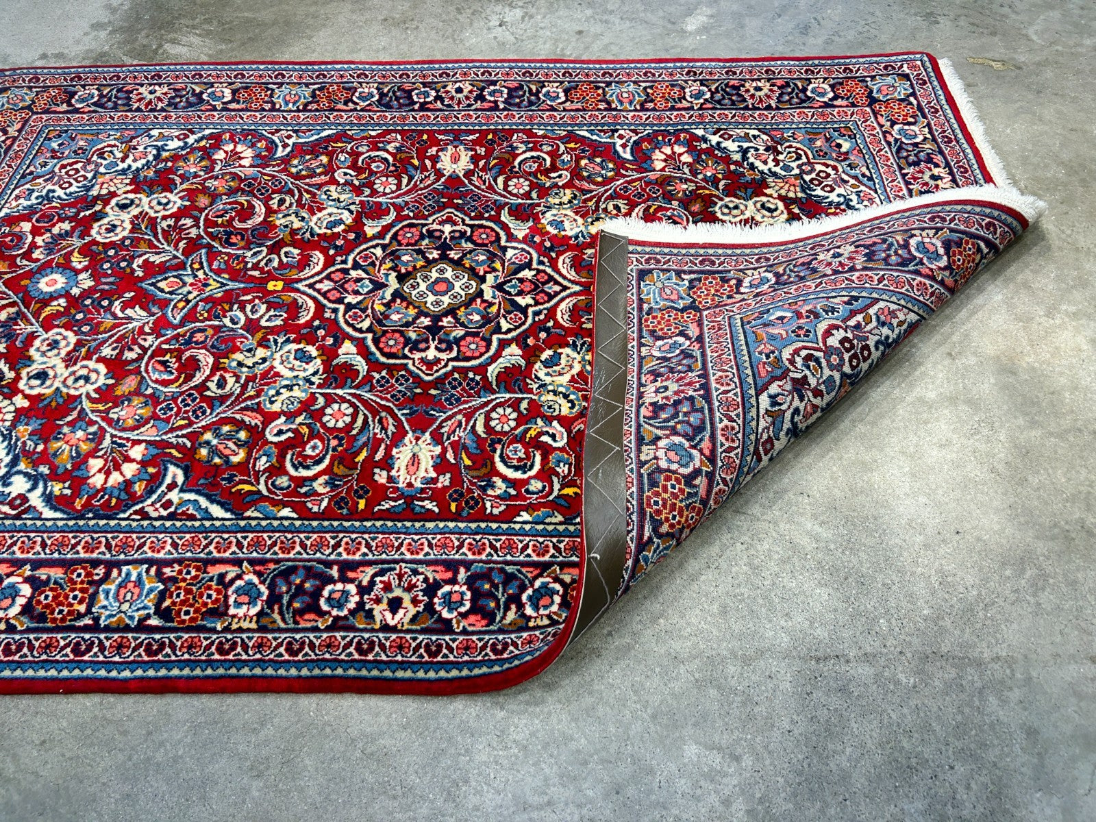 3'5"x5'2" Hand-Knotted 100% Wool Pile Sarouke Rug