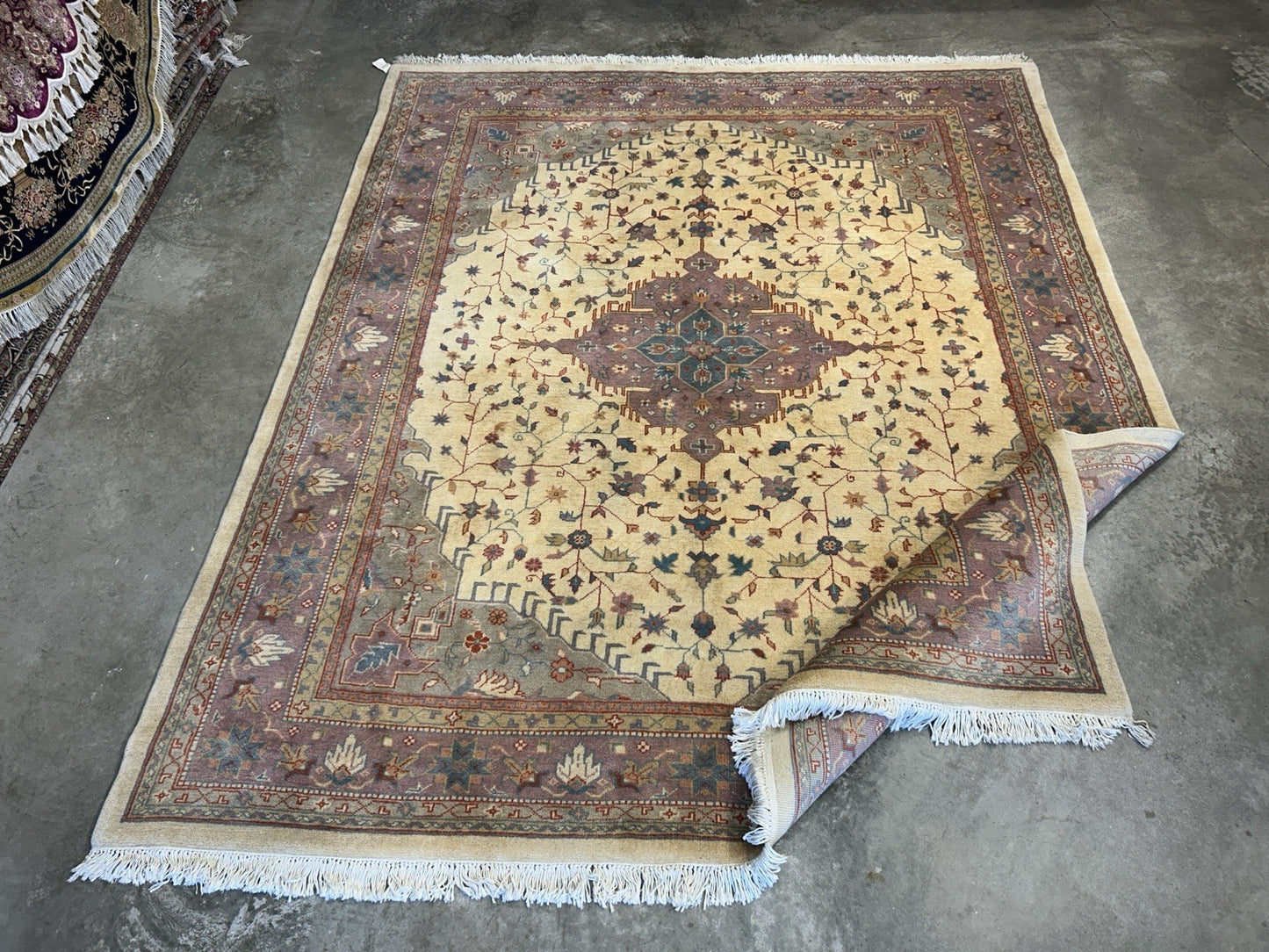 7’10”x9’6” Hand-Knotted 100% Wool Pile Oriental Area Rug - Carpet