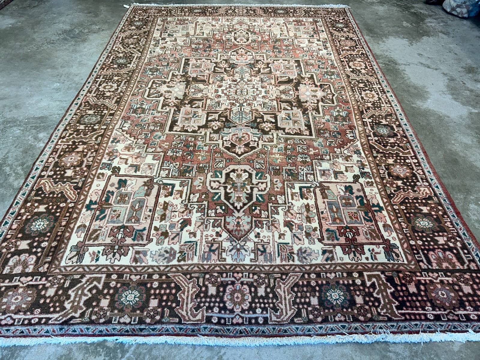 7'5"x11'5" Hand-Knotted 100% Wool Pile Herize Rug